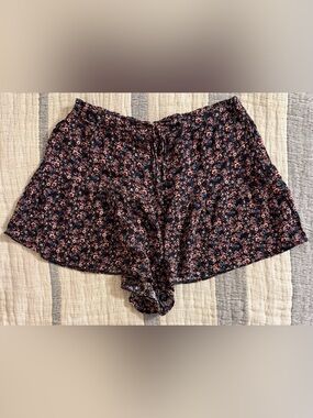 American Eagle Outfitters Floral Flowy Shorts